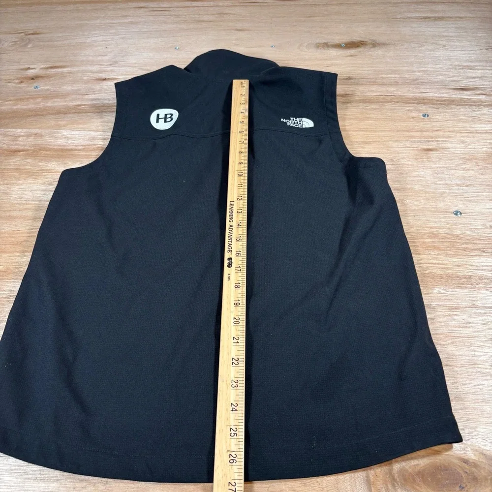 The North Face Castle Rock Soft Shell Vest Mens Small Black NFOA5542JK3-S NWT